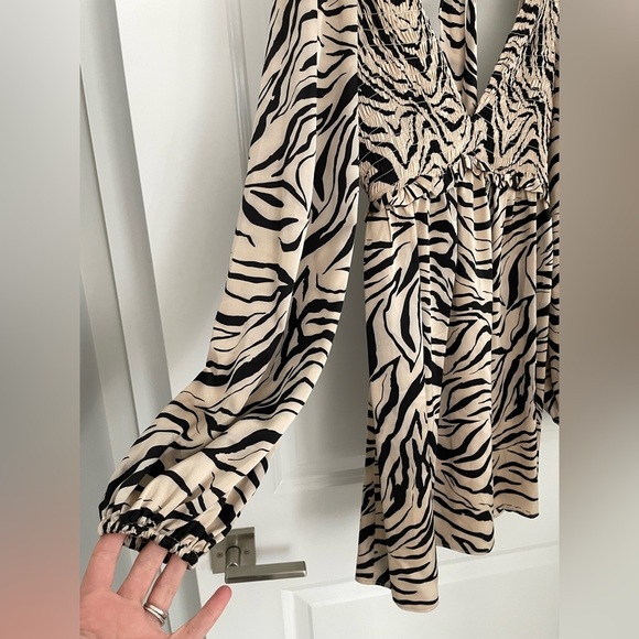 Show Me Your Mumu Social Mini Dress Size Small Black Cream Zebra Print Party 10 - Picture 3 of 10